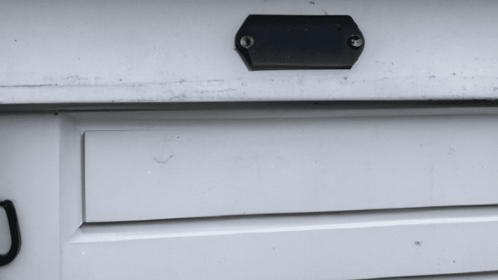 electric garage door opener